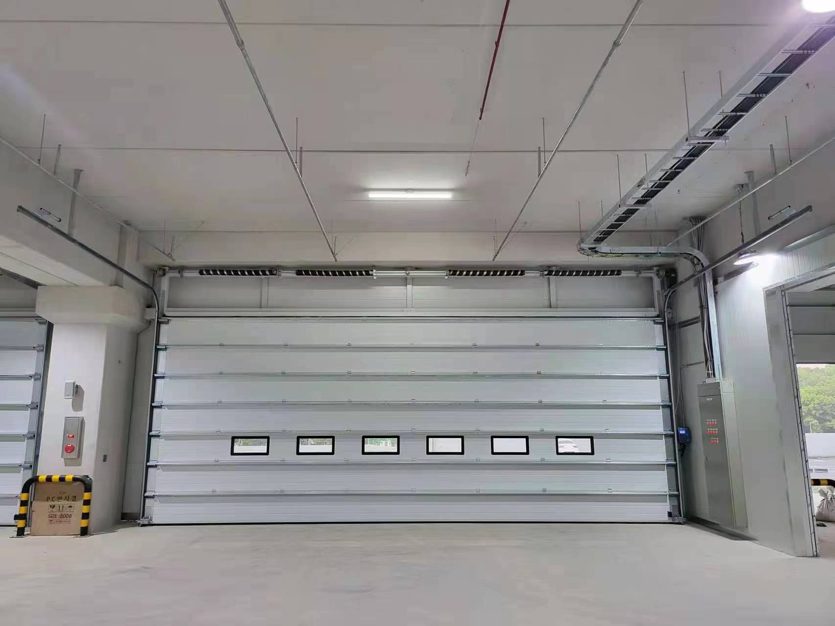 Seksiyonel Kapı Neden Erişim Sorunlarından Daha Fazlasını Çözebilir?